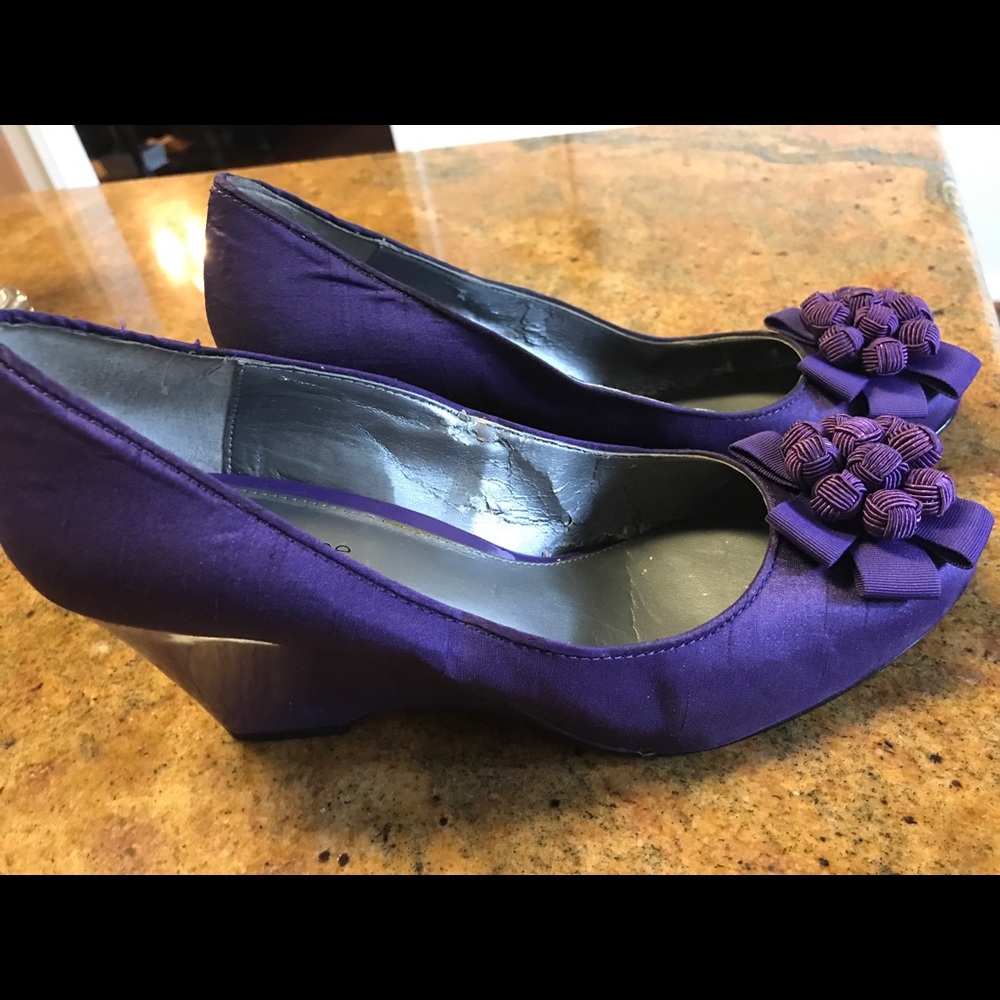 Shoes - Picture 2 of 3
